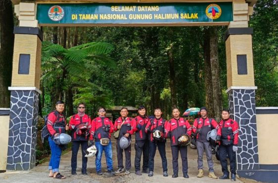 Camping Ceria Bukit Merkusi gunung bunder